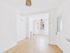 Lounge/Dining- click for photo gallery